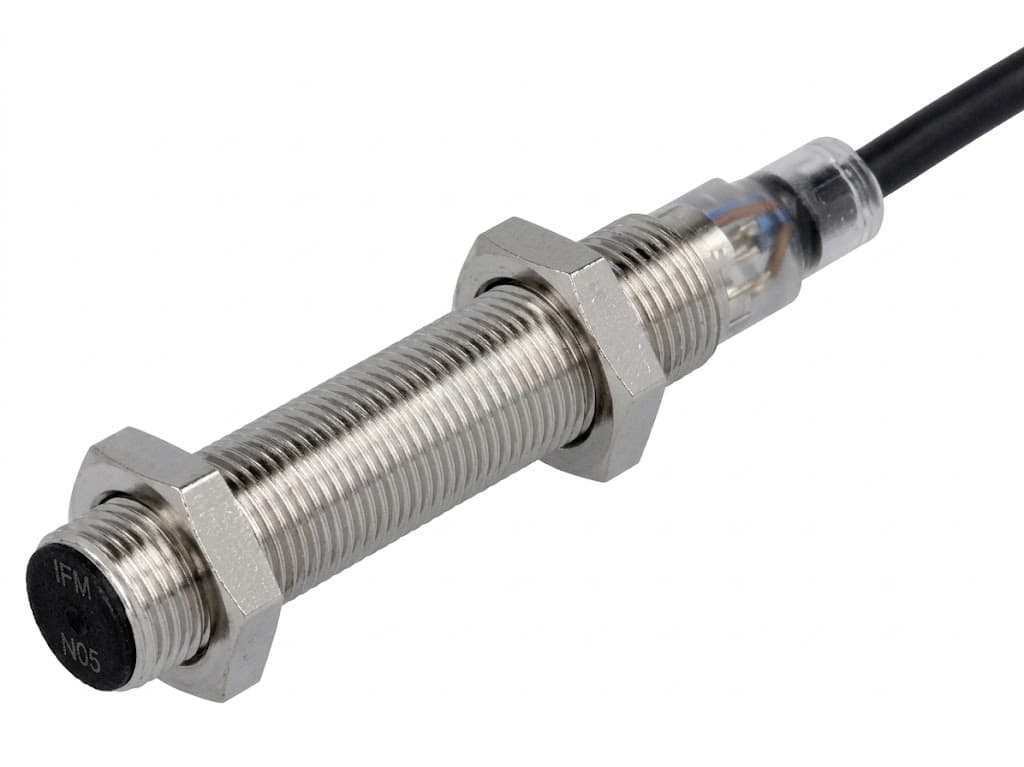 Cảm biến tiệm cận Omron E2B-M12LS02-WP-B2 5M M12 2 mm PNP NC