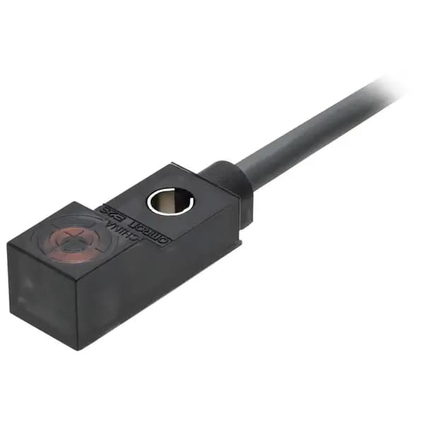 Cảm biến tiệm cận Omron E2S-W21B 5M NPN NO front xa